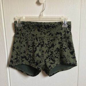 LULULEMON In Movement Short, 8
